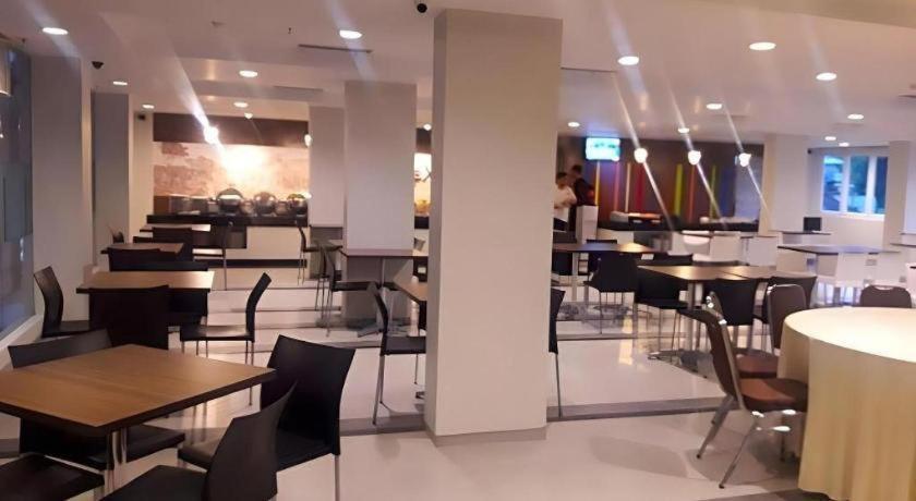 Amaris Hotel אמבון מראה חיצוני תמונה