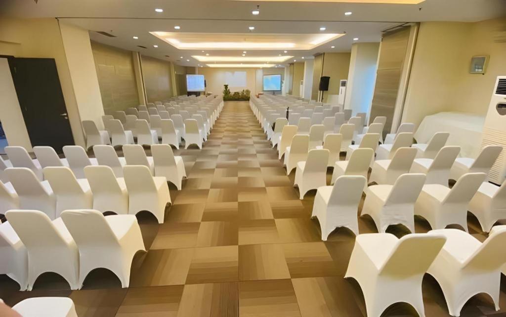 Amaris Hotel אמבון מראה חיצוני תמונה