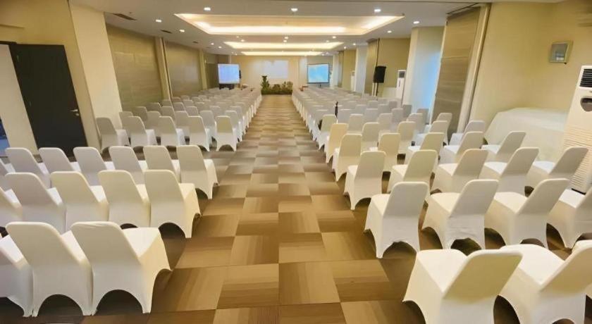 Amaris Hotel אמבון מראה חיצוני תמונה